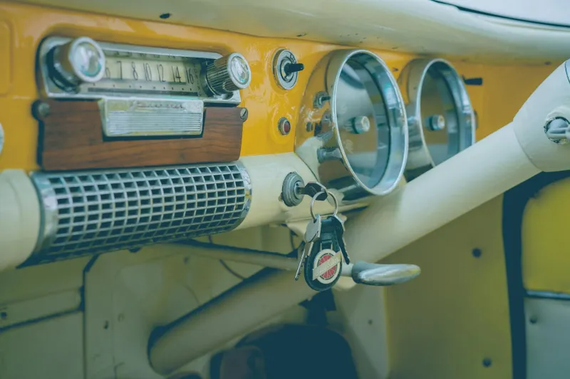 When Families Fought Over One Button: The Car Radio Revolution That Split America's Backseat